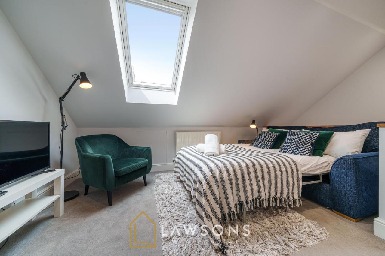 Loft Living By Lawsons With Parking Apartment Windsor Exterior photo